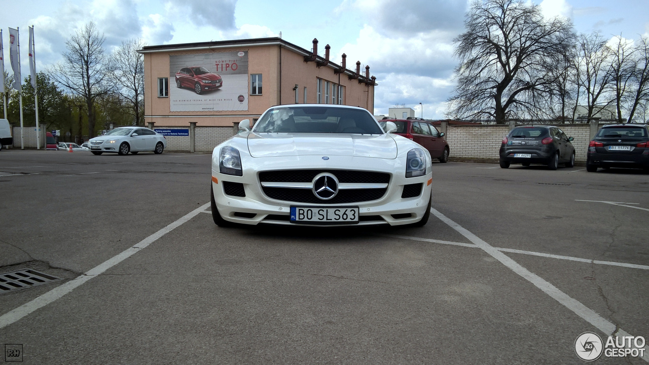 Mercedes-Benz SLS AMG Roadster