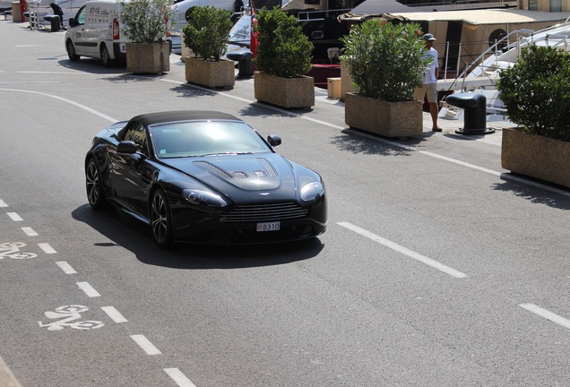 Aston Martin V12 Vantage Roadster