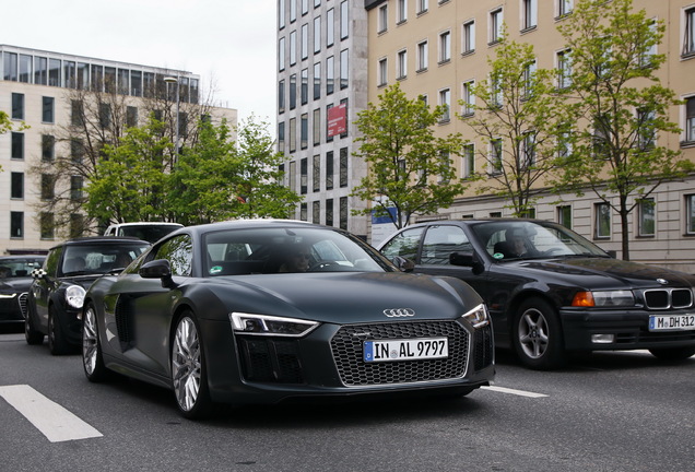 Audi R8 V10 Plus 2015