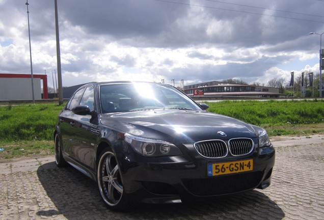 BMW M5 E60 2005