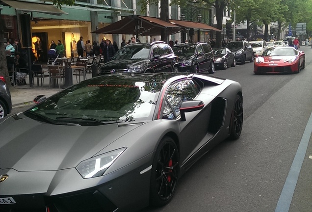 Lamborghini Aventador LP700-4 Roadster Pirelli Edition