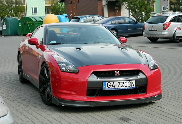 Nissan GT-R