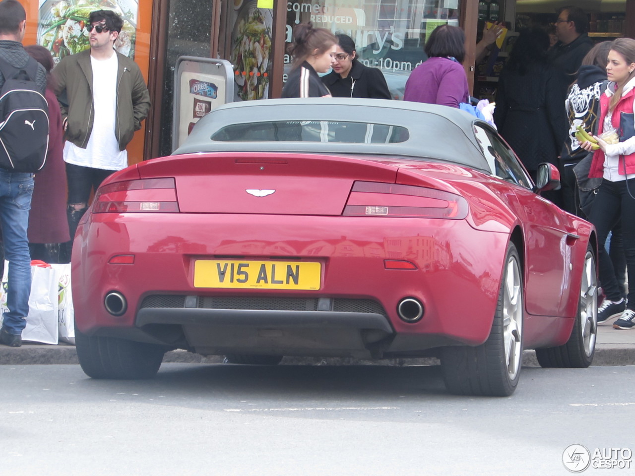 Aston Martin V8 Vantage Roadster