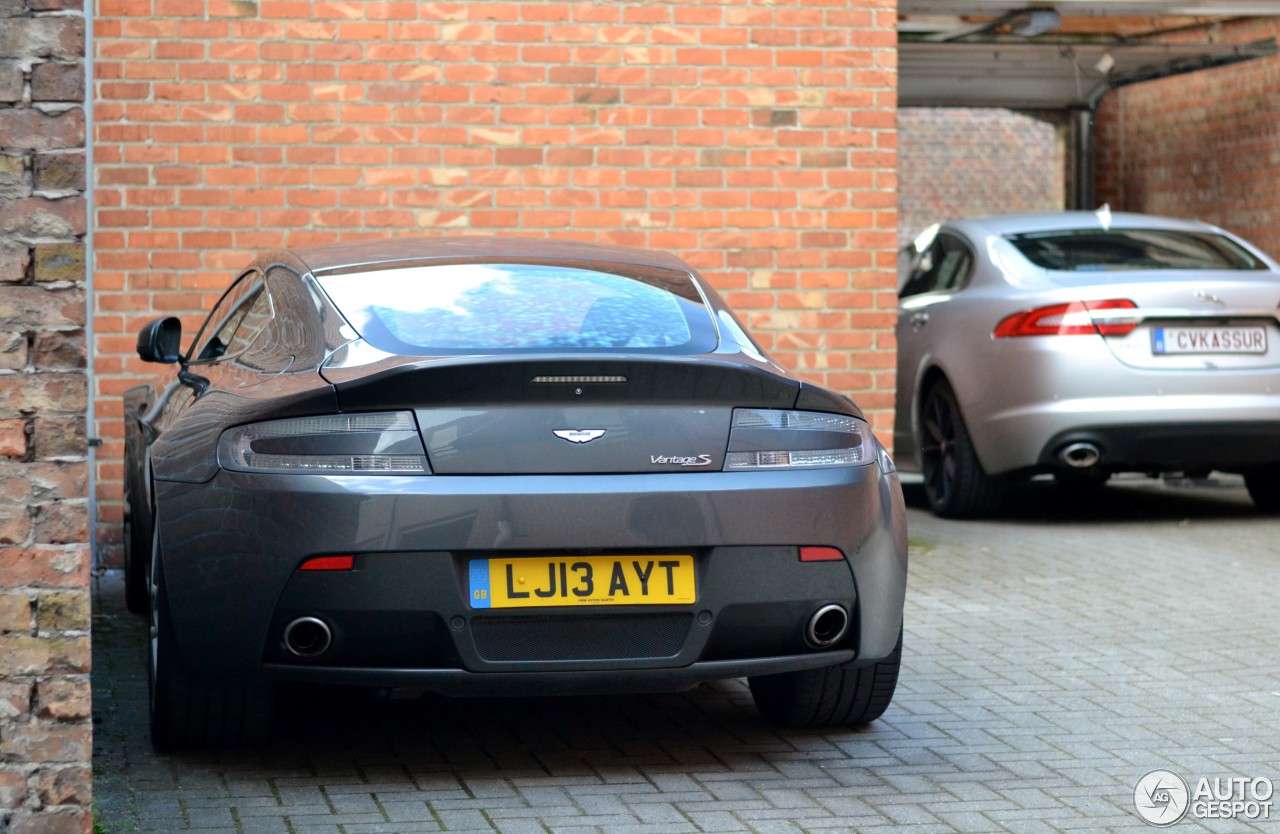 Aston Martin V8 Vantage S