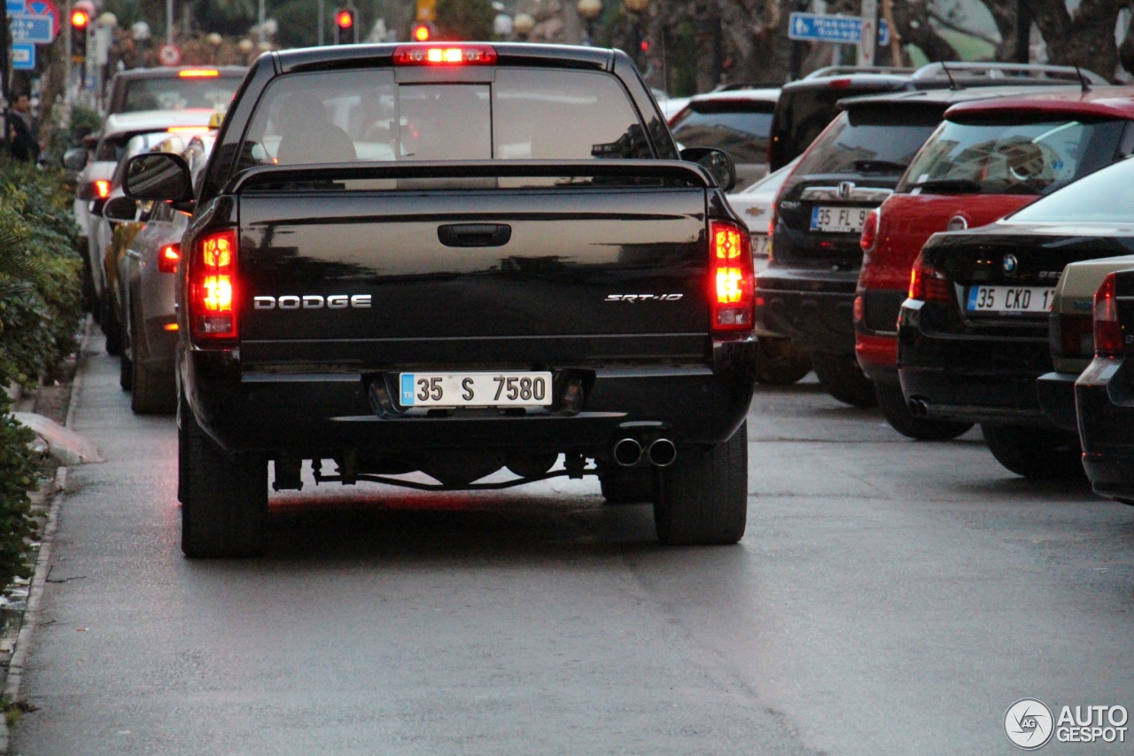 Dodge RAM SRT-10