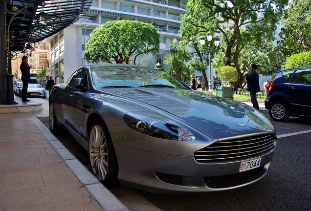 Aston Martin DB9