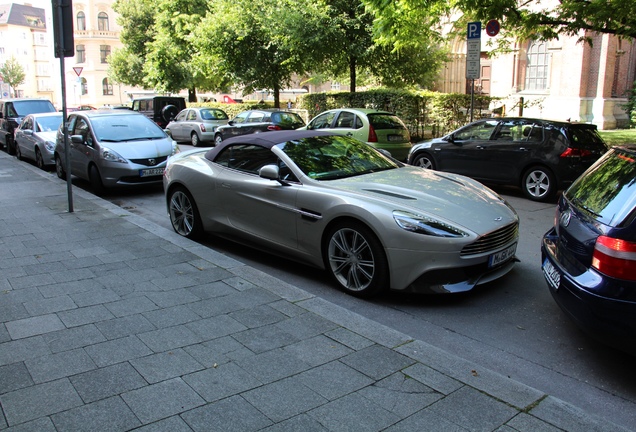 Aston Martin Vanquish Volante