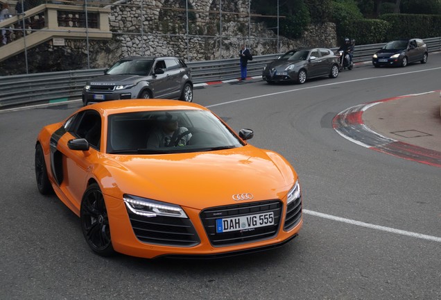 Audi R8 V10 Plus 2013