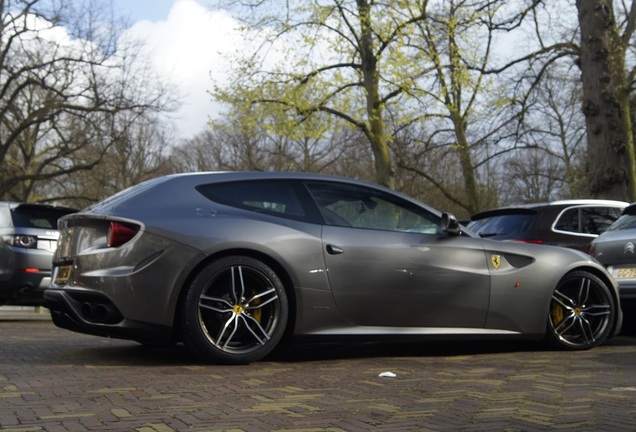 Ferrari FF