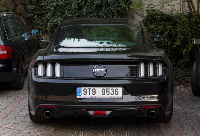 Ford Mustang GT 2015