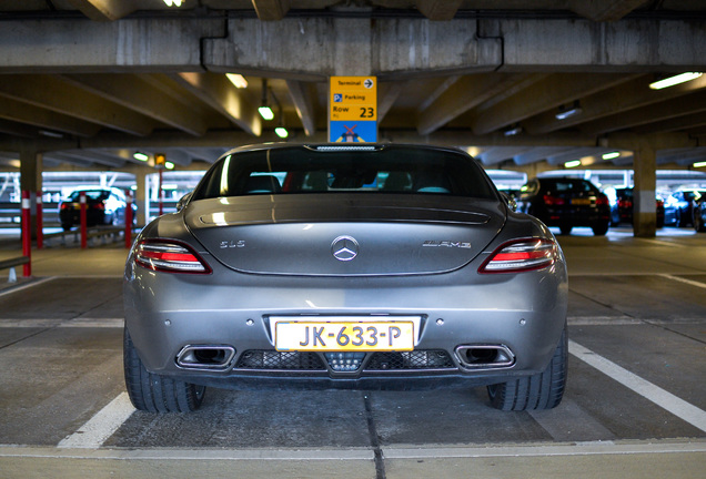 Mercedes-Benz SLS AMG