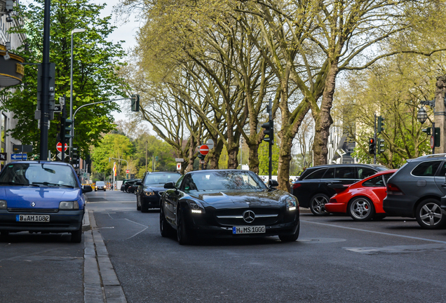 Mercedes-Benz SLS AMG Roadster