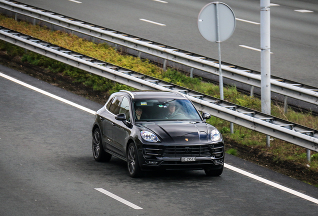 Porsche 95B Macan Turbo