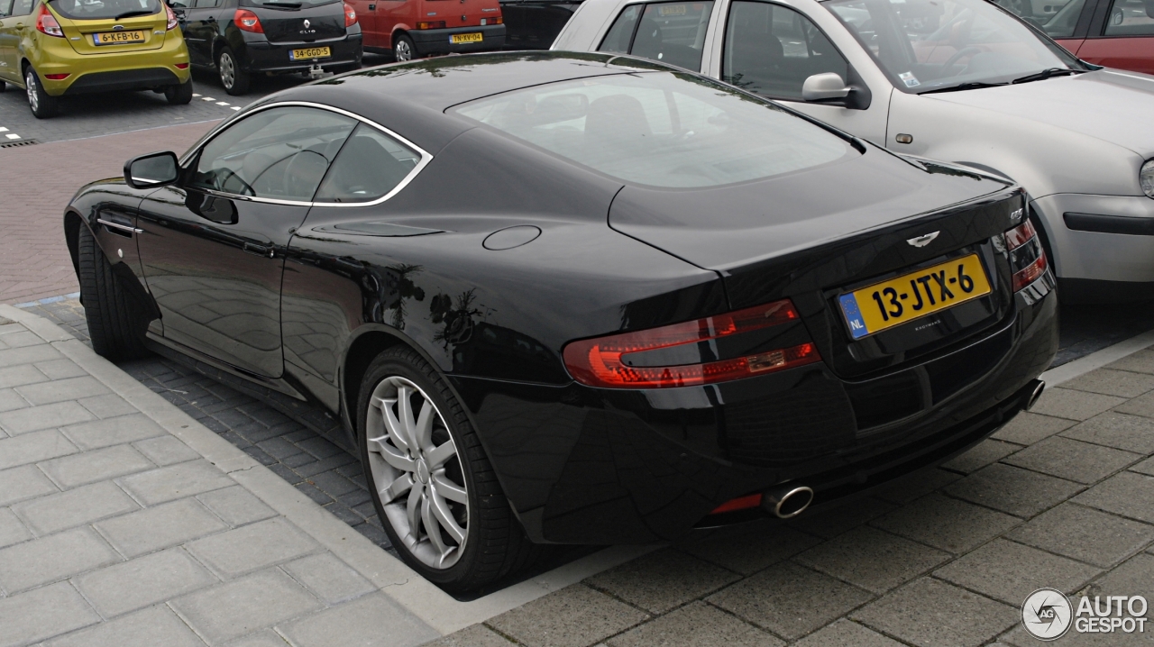 Aston Martin DB9