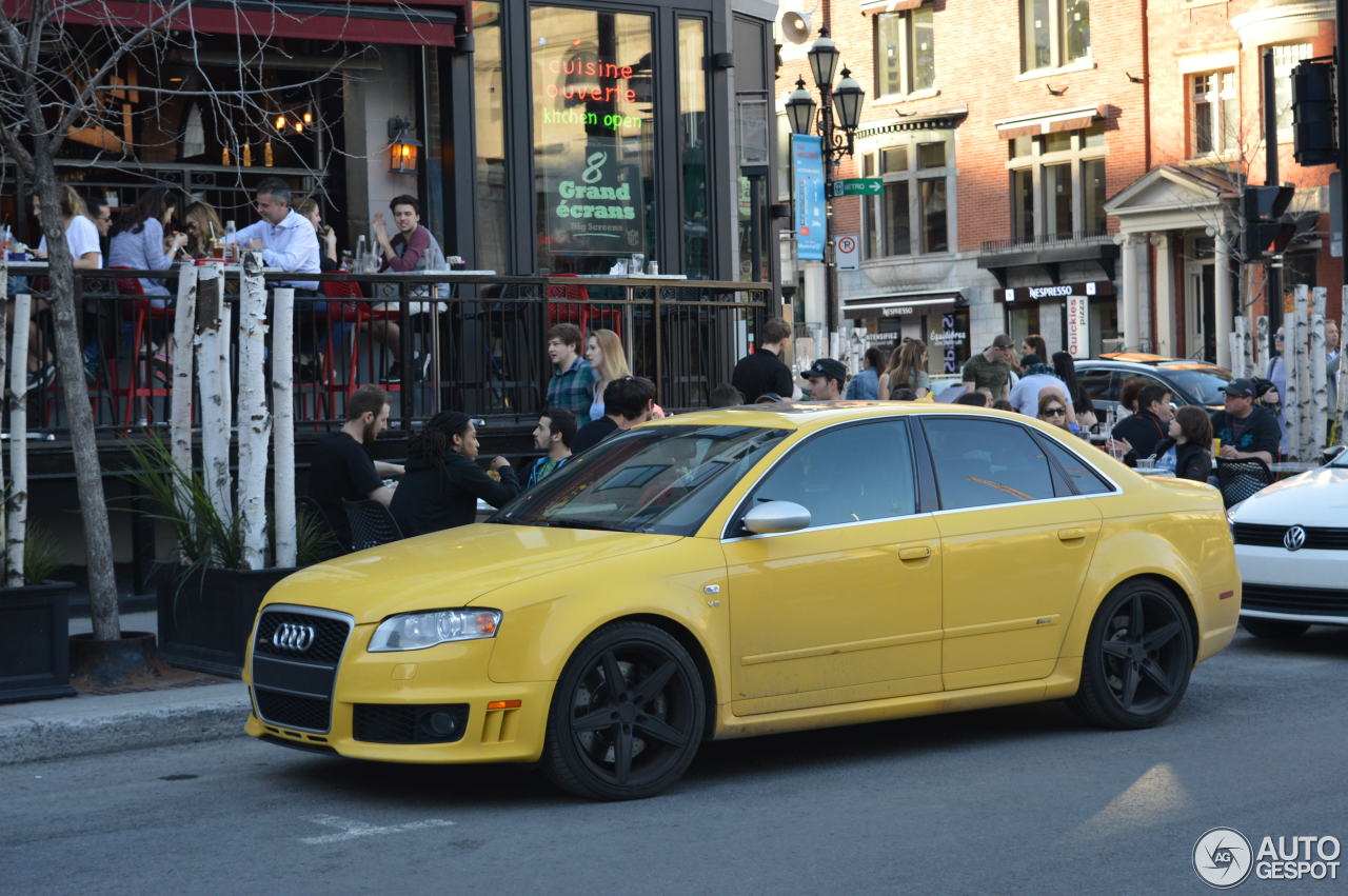 Audi RS4 Sedan