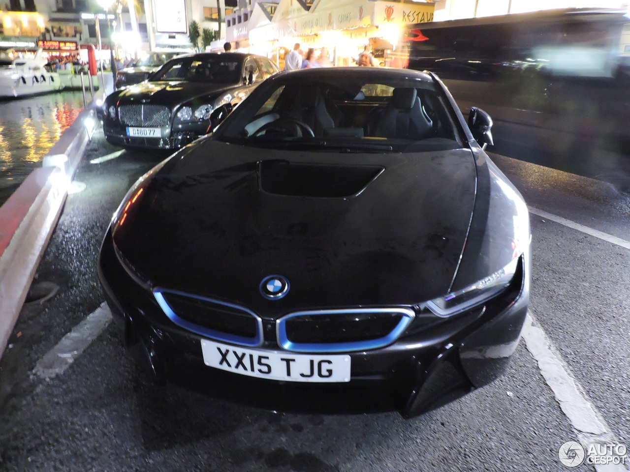 BMW i8