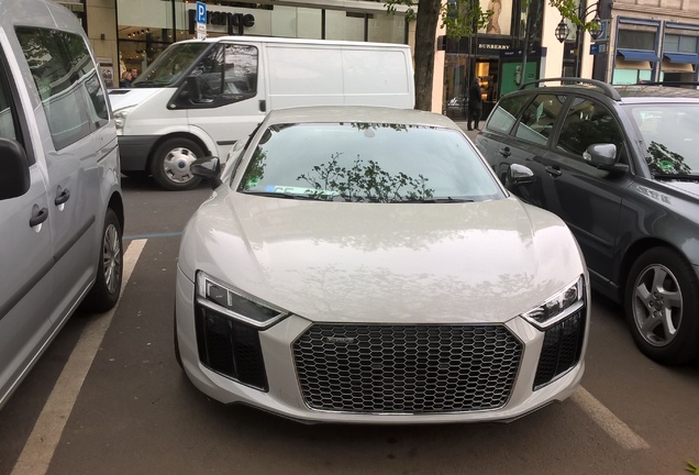 Audi R8 V10 Plus 2015