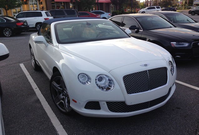 Bentley Continental GTC 2012