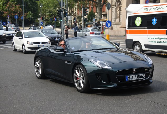 Jaguar F-TYPE S Convertible