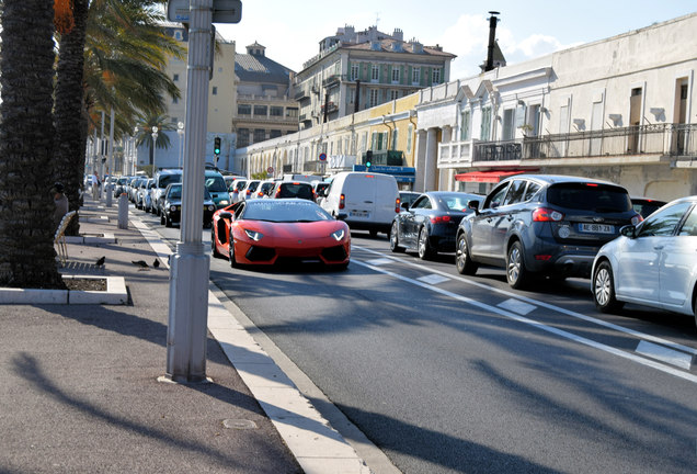 Lamborghini Aventador LP700-4