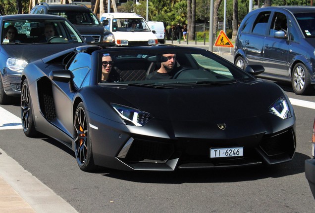 Lamborghini Aventador LP700-4 Roadster