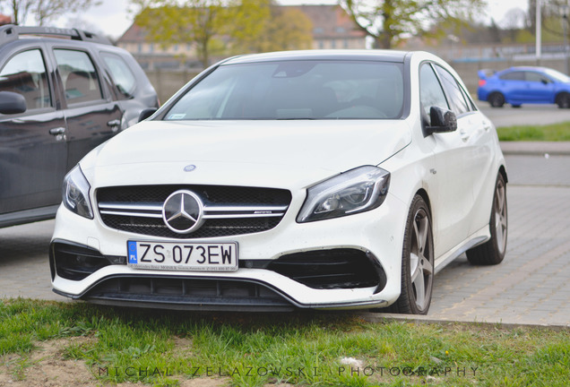 Mercedes-AMG A 45 W176 2015