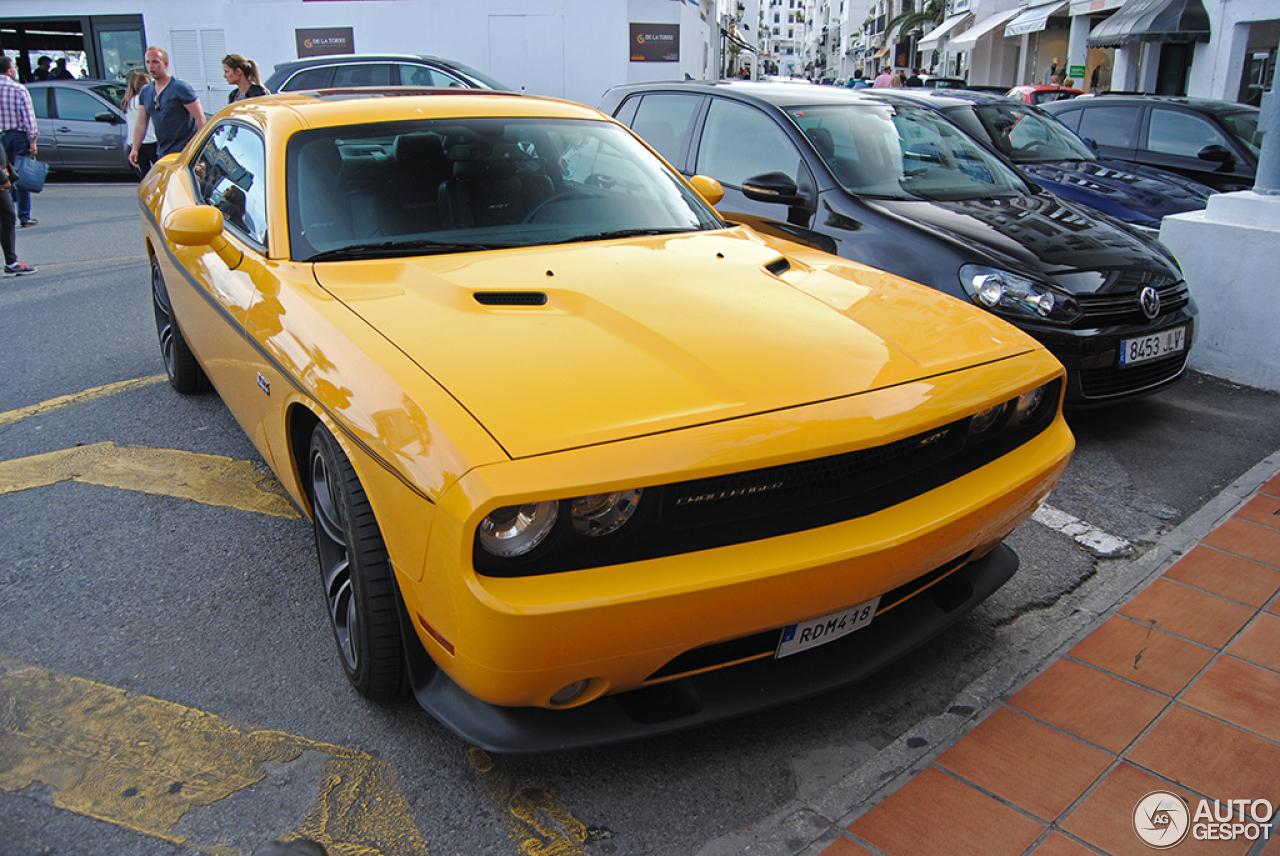 Dodge Challenger SRT-8 392 Yellow Jacket