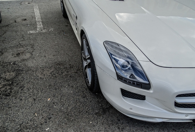 Mercedes-Benz SLS AMG