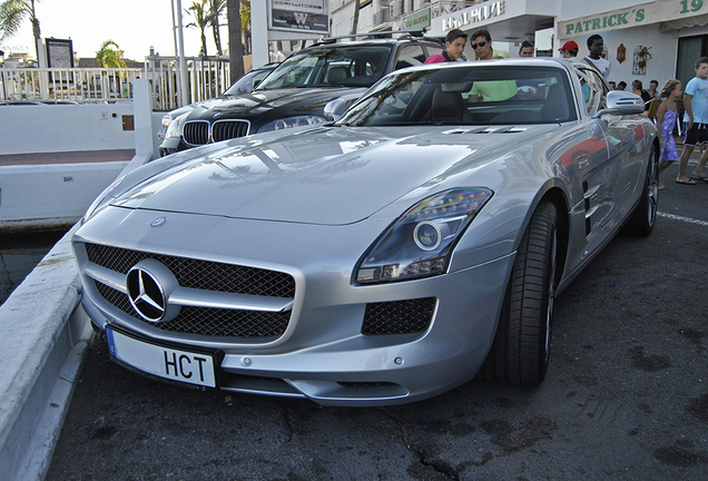 Mercedes-Benz SLS AMG