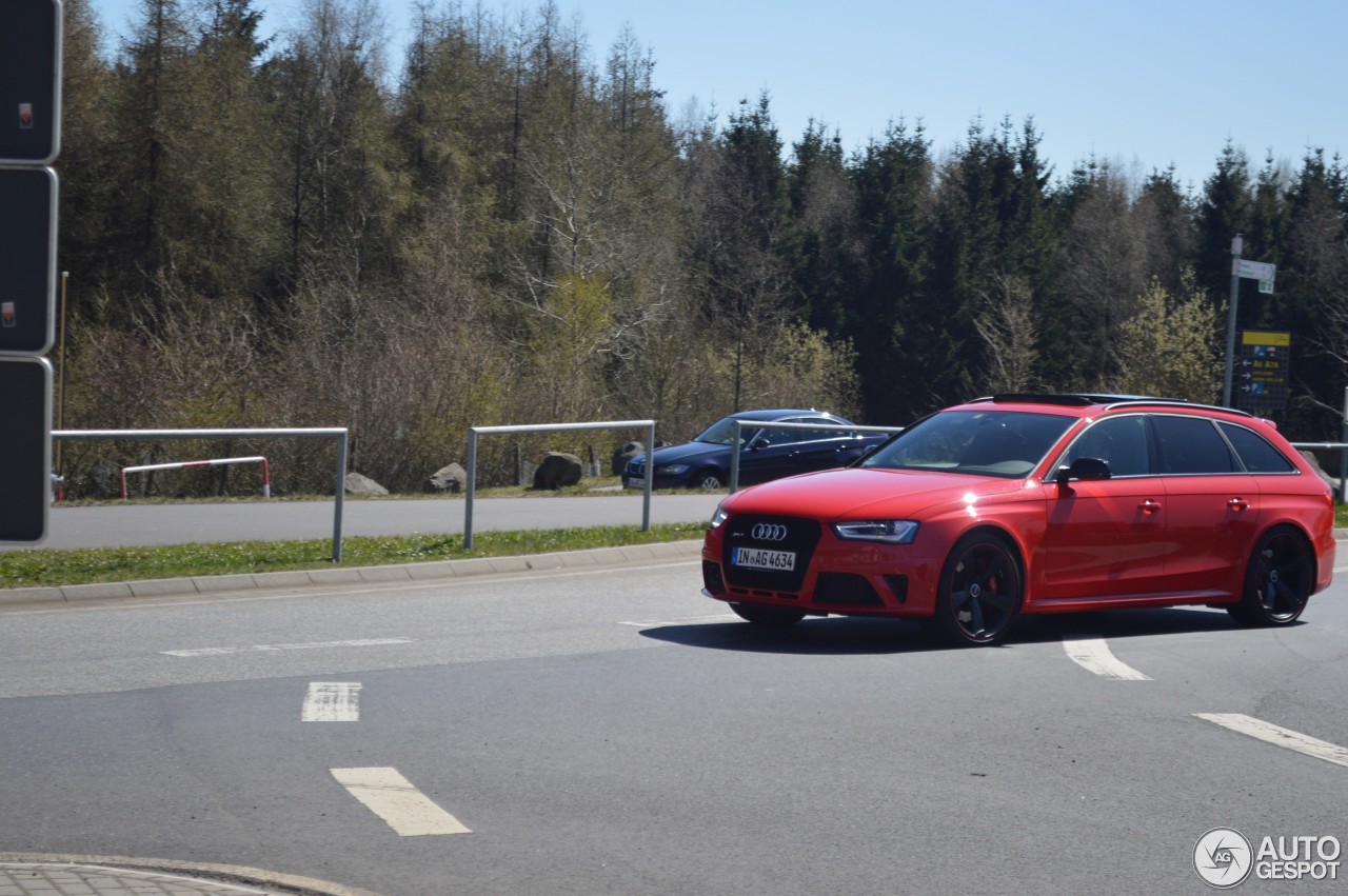 Audi RS4 Avant B8