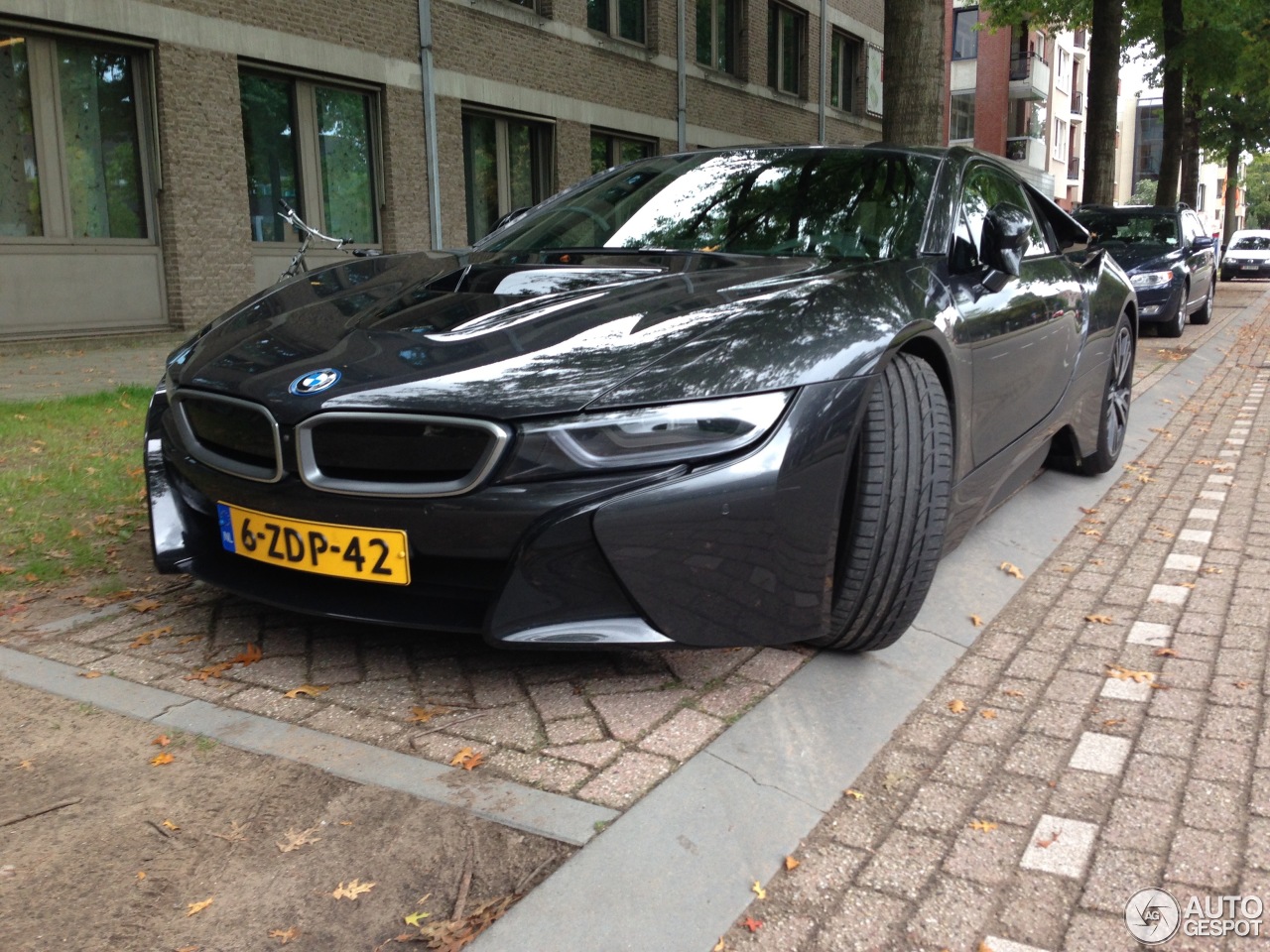 BMW i8