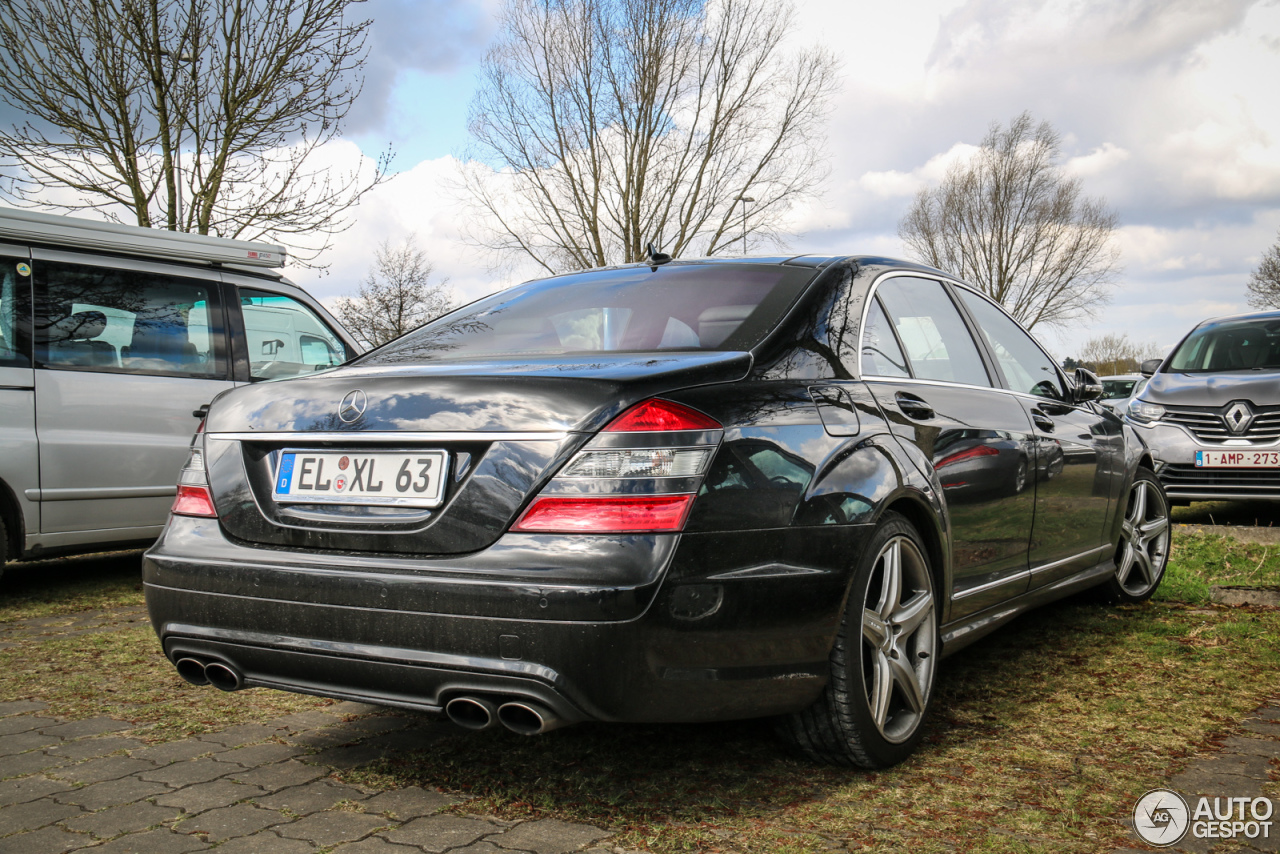 Mercedes-Benz S 63 AMG W221