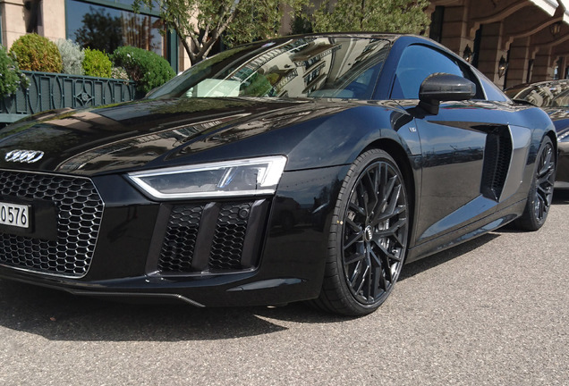 Audi R8 V10 Plus 2015