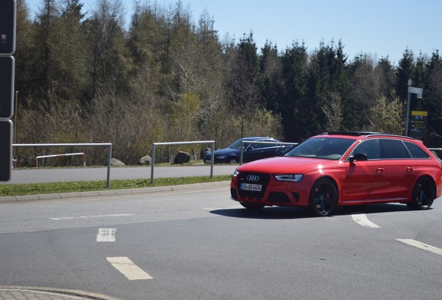 Audi RS4 Avant B8