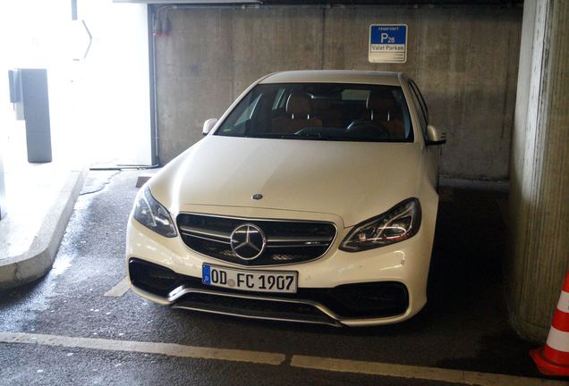 Mercedes-Benz E 63 AMG S W212