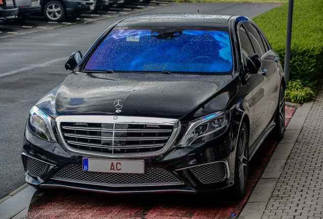 Mercedes-Benz S 65 AMG V222