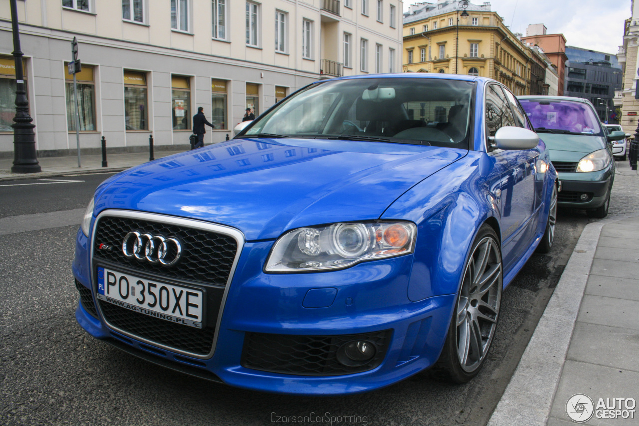 Audi RS4 Sedan