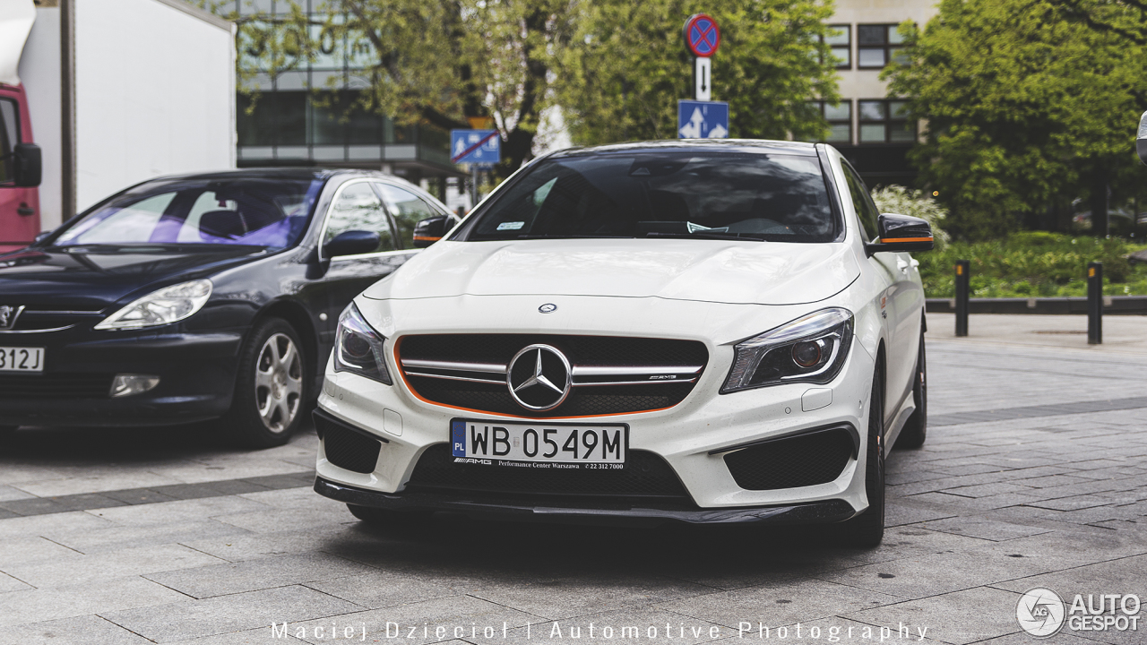 Mercedes-AMG CLA 45 Shooting Brake OrangeArt Edition