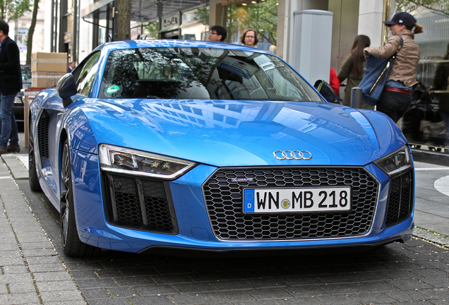 Audi R8 V10 Plus 2015