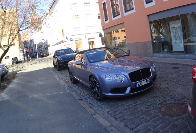 Bentley Continental GTC V8