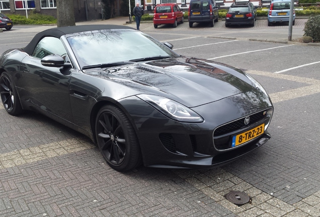 Jaguar F-TYPE S Convertible