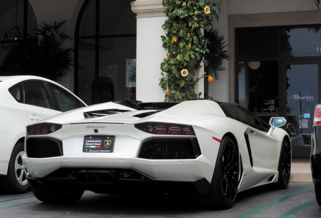 Lamborghini Aventador LP700-4 Roadster