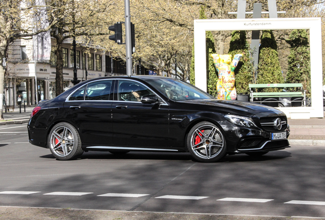 Mercedes-AMG C 63 S W205