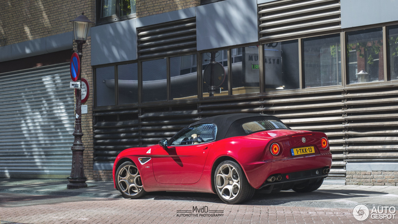 Alfa Romeo 8C Spider