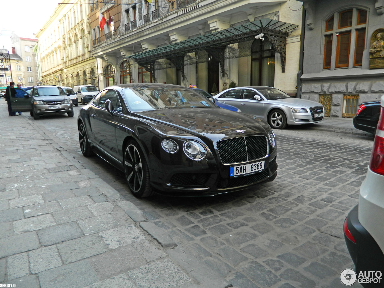 Bentley Continental GT V8 S