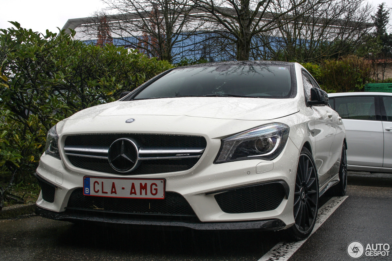 Mercedes-Benz CLA 45 AMG C117