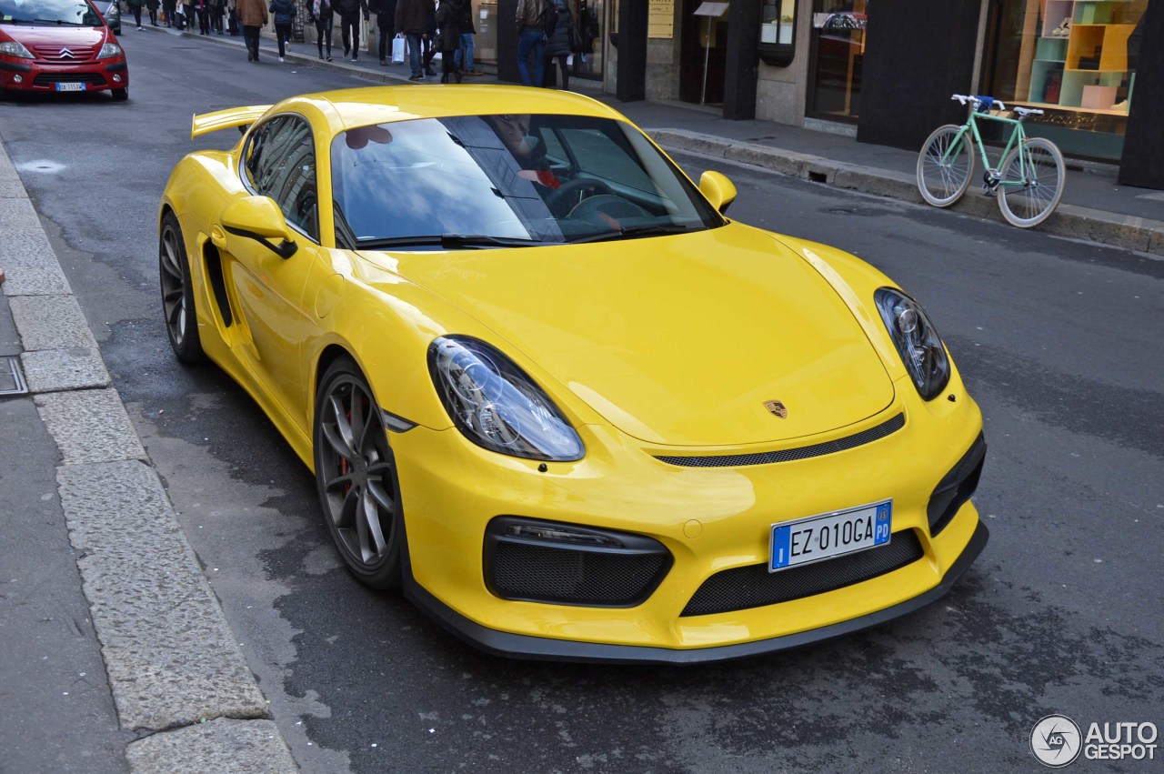 Porsche 981 Cayman GT4