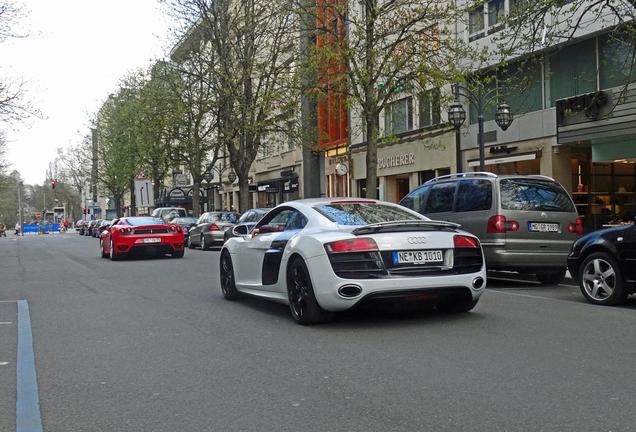 Audi R8 V10