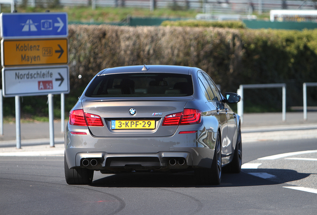 BMW M5 F10 2011