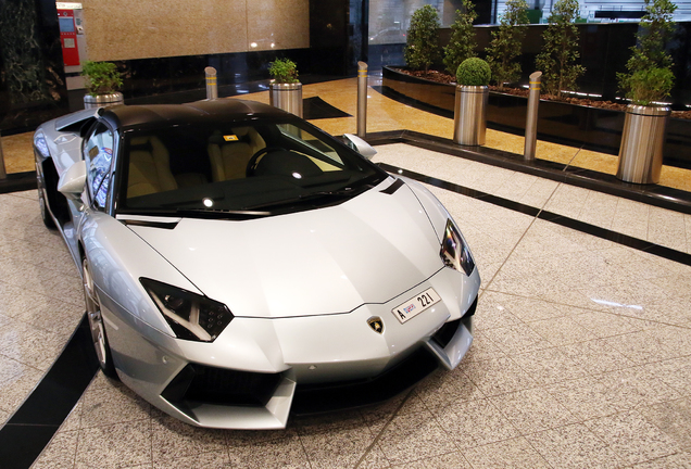 Lamborghini Aventador LP700-4 Roadster